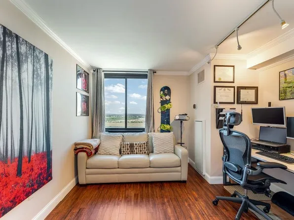 2110 Harmon Cove Tower image 18 of 50