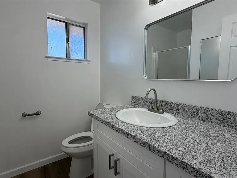 2514 E Andrews Ave — Photo 21