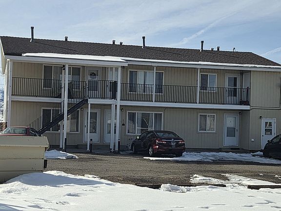 3rd image of 300 Kingsley St