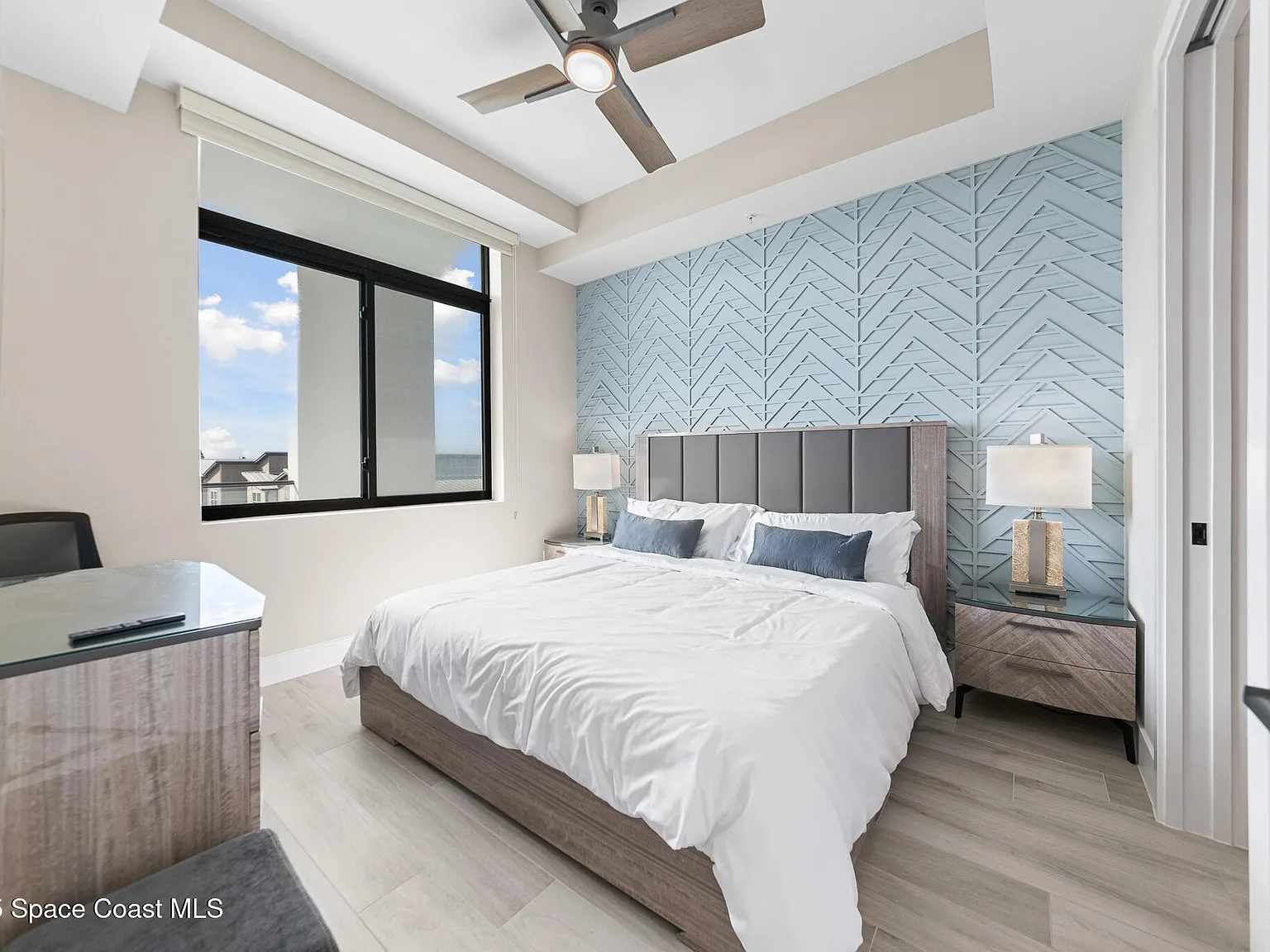 3 bed, 3.0 bath, 1780 sqft, $5,100 — Photo 4