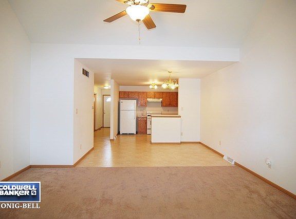 4th image of 817 Covey Ln
