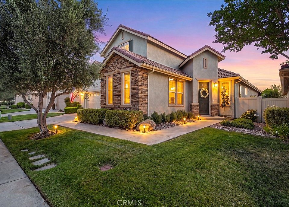 1st image of 28557 Raintree Dr
