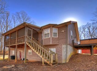 115 Oakland Dr, Blue Ridge, GA 30513