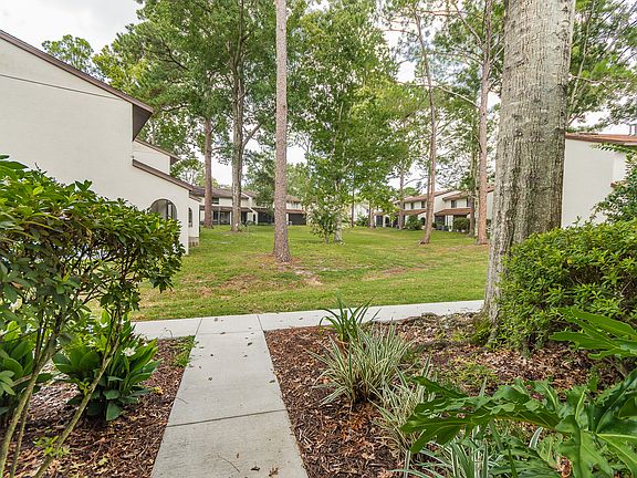 3rd image of 2635 SW 35th Pl #704704