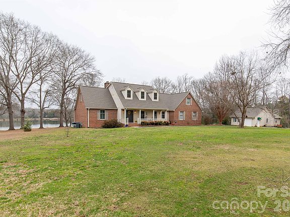 4th image of 252 N Corner Estates Rd