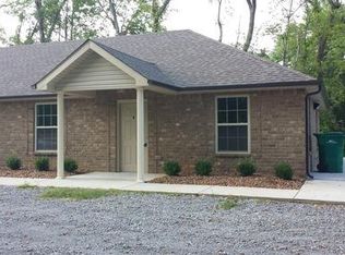 335A Rossview Rd, Clarksville, TN 37043