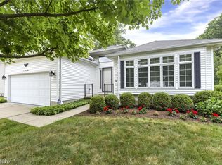 584 Elmwood Rd, Bay Village, OH 44140