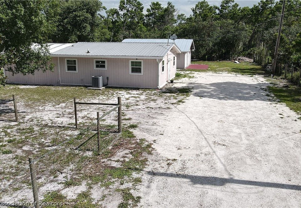 1st image of 2761 Lake Josephine Dr