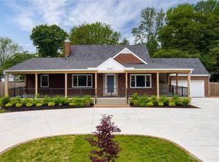4691 Mad River Rd, Dayton, OH 45429