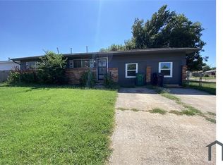 4725 S Shallow Brook Dr, Oklahoma City, OK 73129