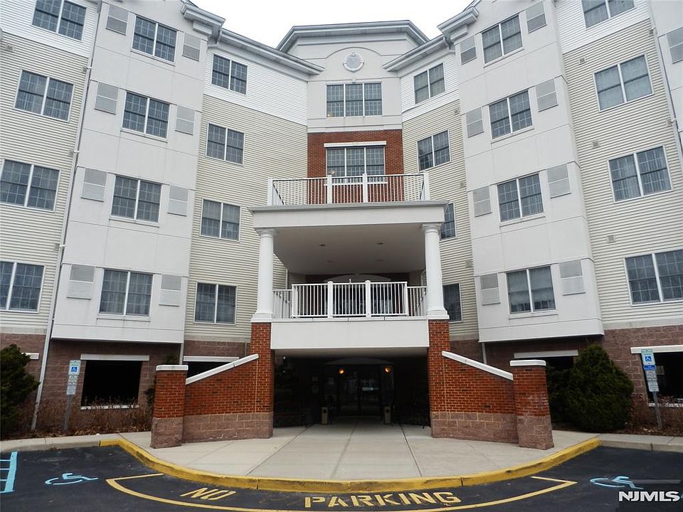 1st image of 189 Forest Avenue #307