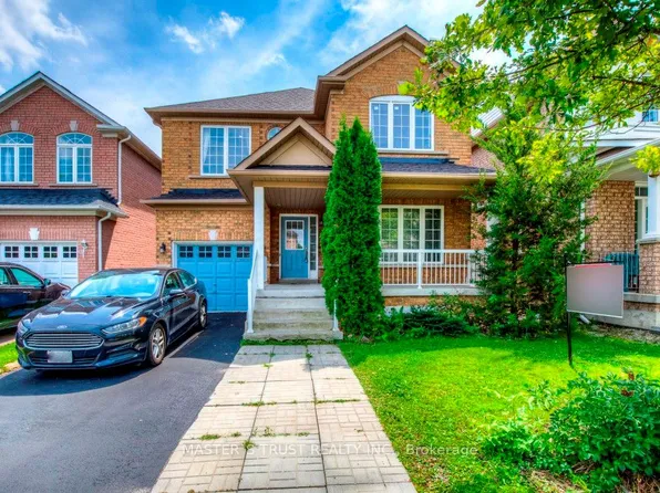 626 Society Cres, Newmarket, ON L3X 2V8