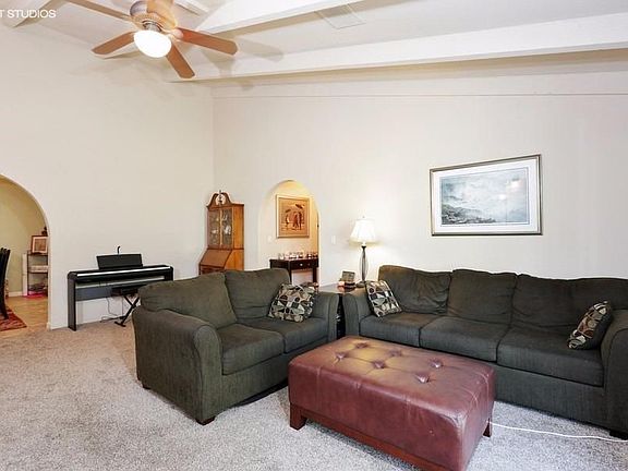3rd image of 12342 Torrey Pines Dr