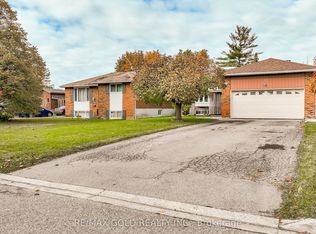 61 Deerfield Cres, Brampton, ON L6T1K8