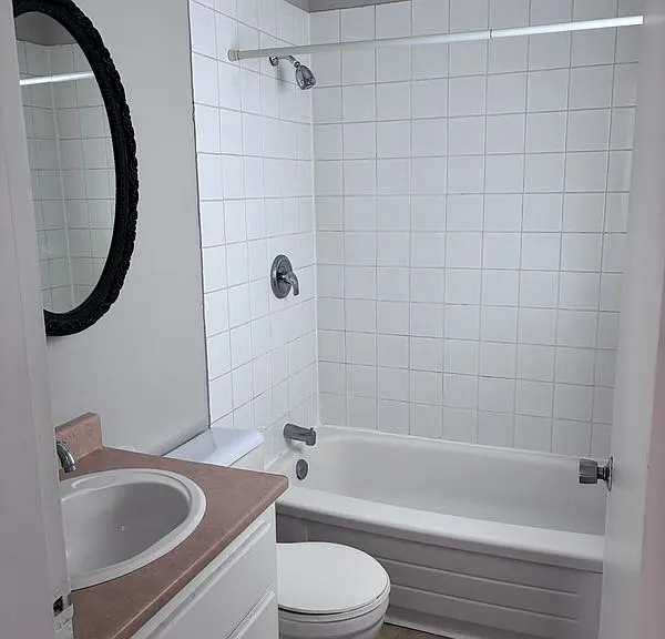 490 Wiley Ave #216 — Photo 7
