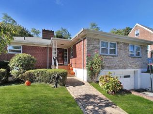 35 Massitoa Rd, Yonkers, NY 10710