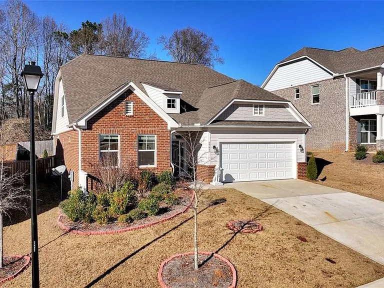 6968 Manchester Dr — Photo 3