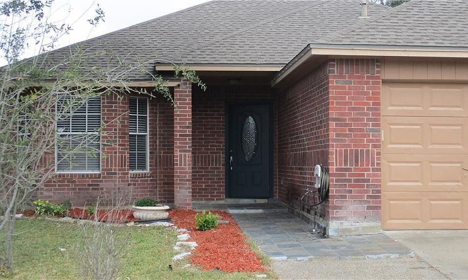 1st image of 4766 Willowick Dr