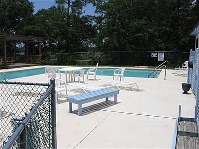 4th image of Gate 3 SE LOT 25