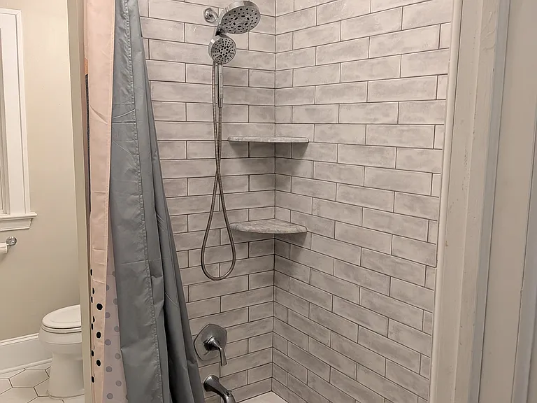 2300 Girard Ave S #102 — Photo 13