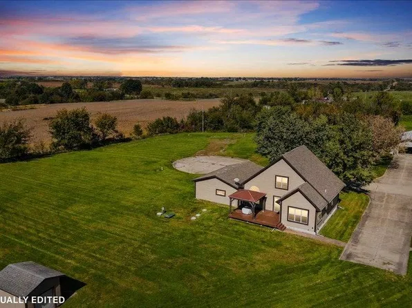 15787 Five Point Ln, Moravia, IA 52571