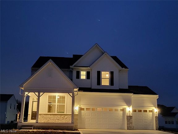 2nd image of 983 Marissa Dr