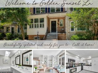 9015 Golden Sunset Ln, Springfield, VA 22153