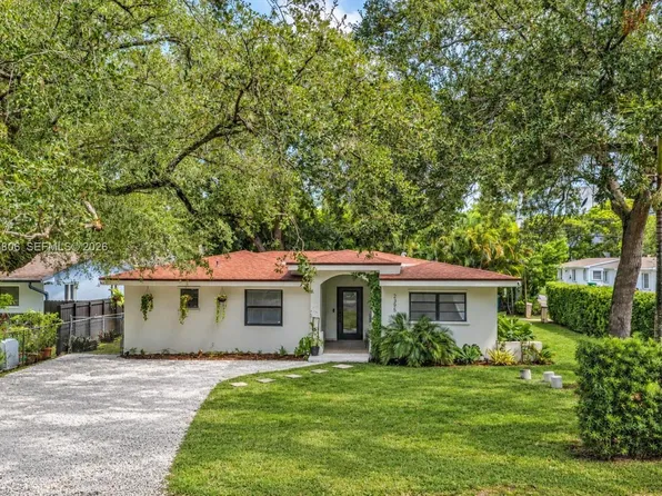 2395 NE 184th Ter, North Miami Beach, FL 33160