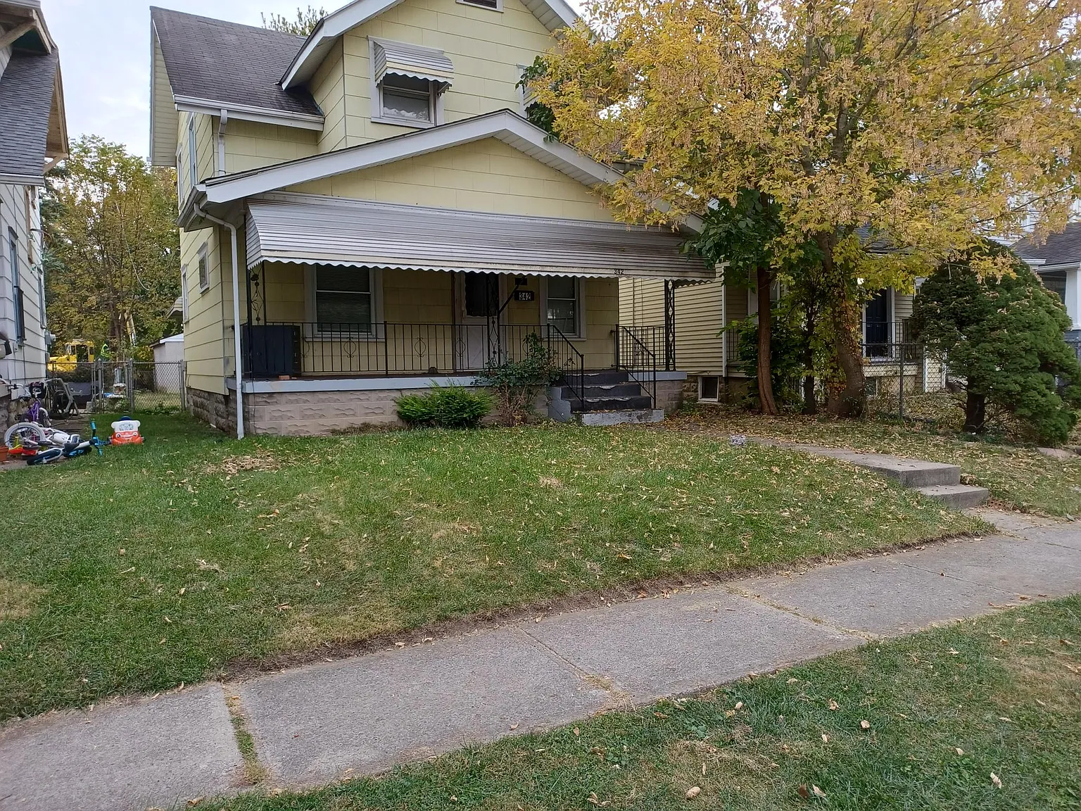 342 S Richardson Ave photo 1