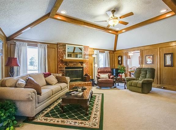 5th image of 1020 Sundown Cir