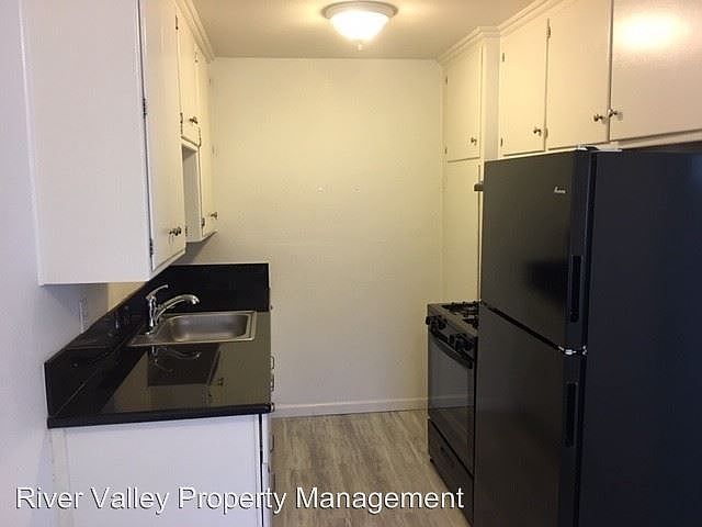 2nd image of 2701 San Fernando Way APT 1