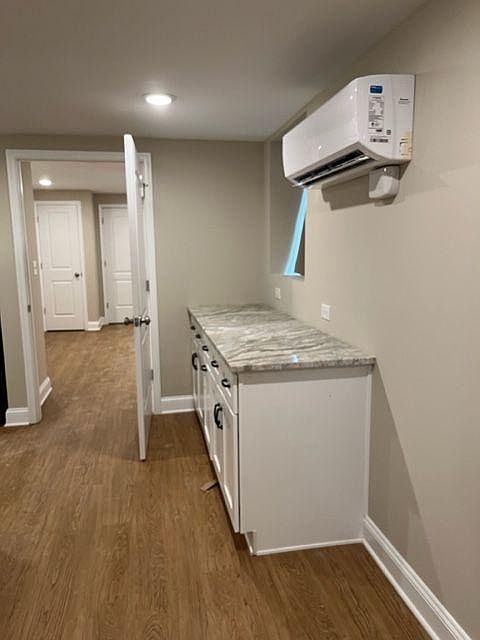 2nd image of 213 Wilson St #T