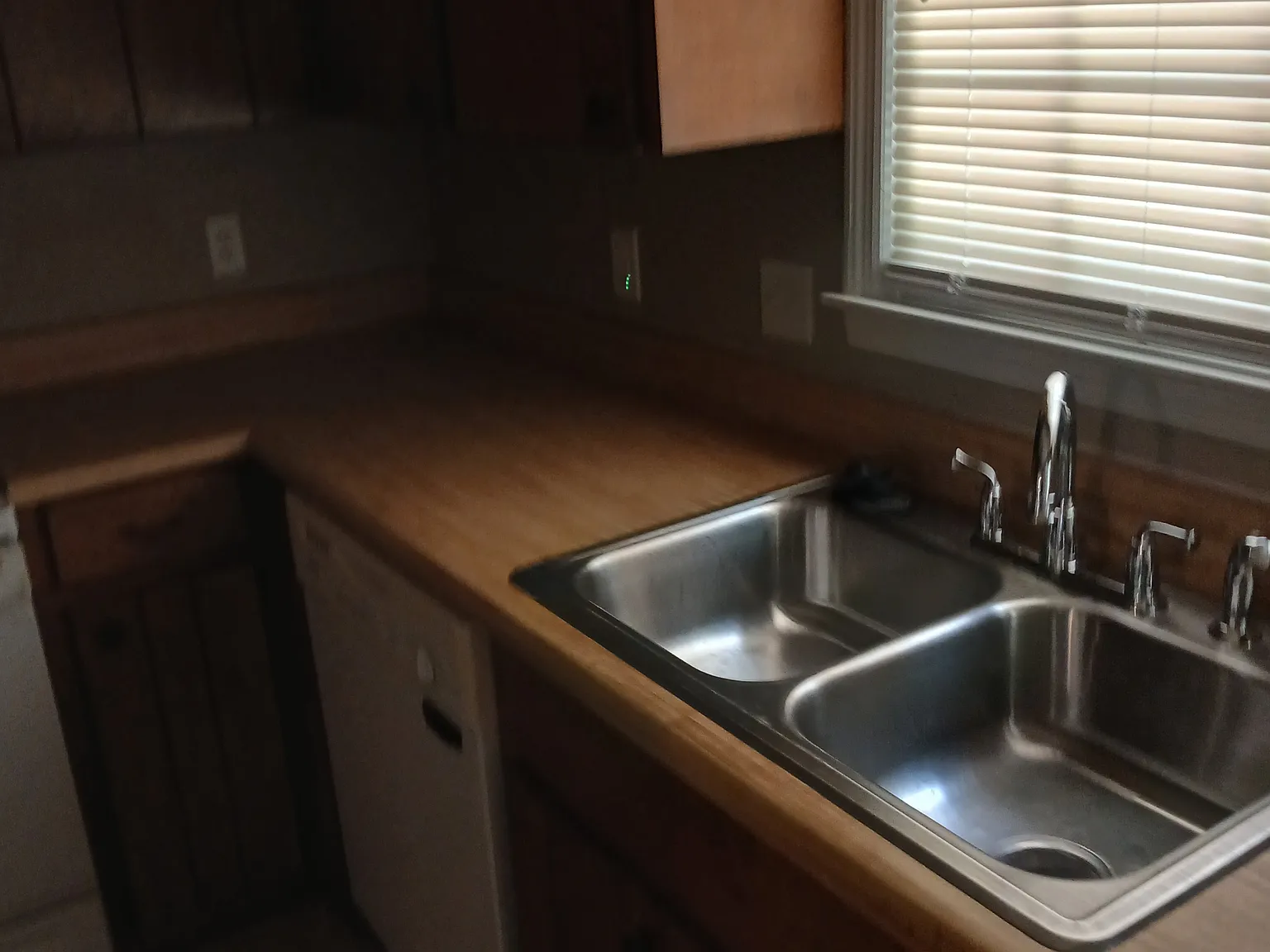 105 Twin Creek Ct — Photo 4