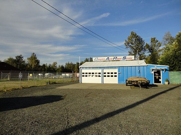 3rd image of 4726 Pacific Hwy