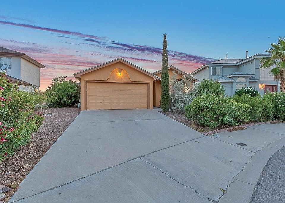 1st image of 1300 Desierto Seco Dr
