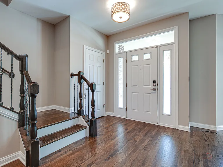 2460 Violet St #2460 — Photo 3