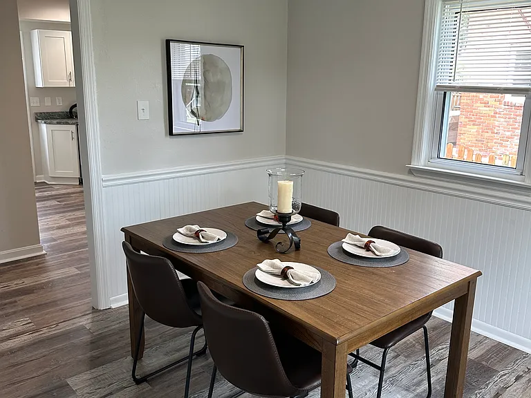 2062 Elmbrook Ln — Photo 22