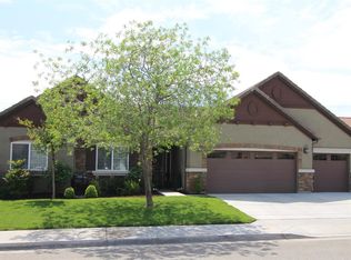 5876 E Inyo St, Fresno, CA 93727