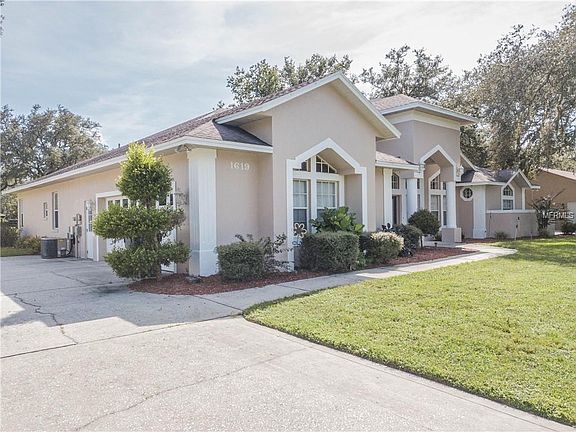 2nd image of 1619 Sherwood Lakes Blvd