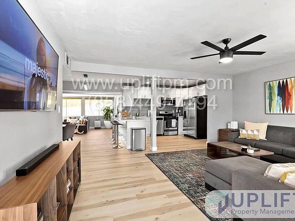 5th image of 5520 Olvera Ave