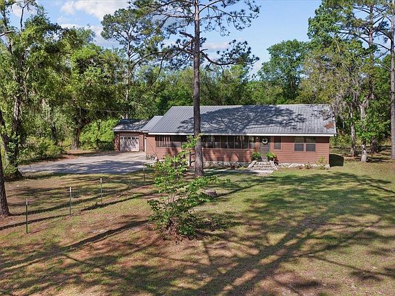3rd image of 5483 Puckett Rd