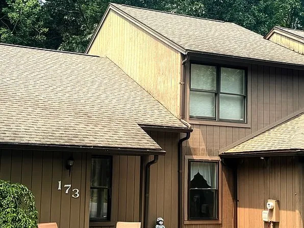 173 Thimbleberry Rd, Malta, NY 12020
