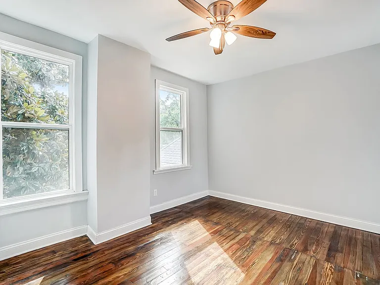 2036 Garrard St — Photo 29