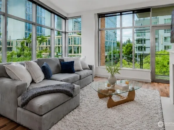 10610 NE 9th Place #400, Bellevue, WA 98004