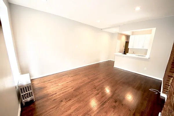 Rented by Tosh Marks Property Group | media 8