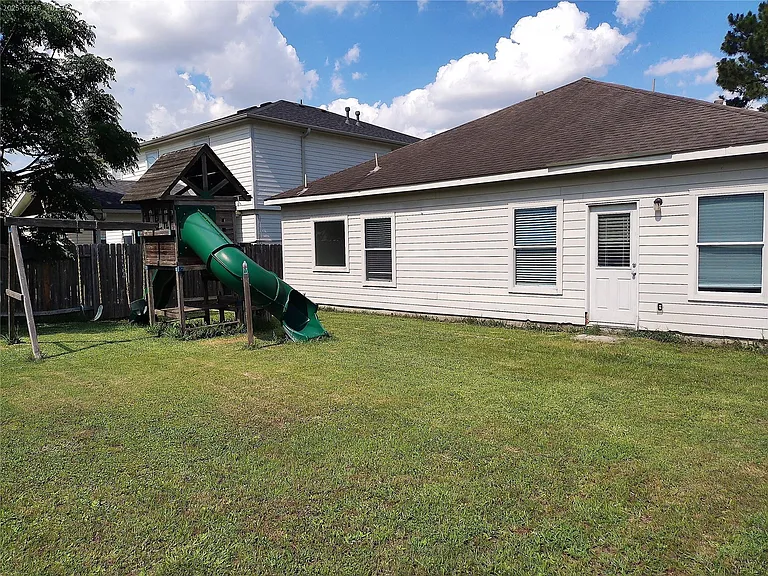 3311 Siebinthaler Ln — Photo 32