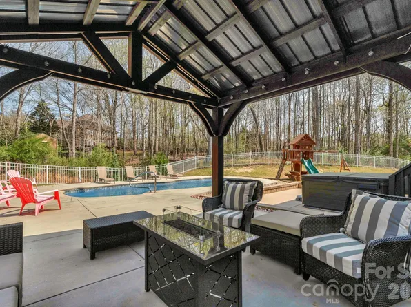 3729 Methodist Church Ln, Waxhaw, NC 28173