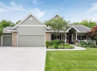 4965 Copper Creek Dr, Pleasant Hill, IA 50327