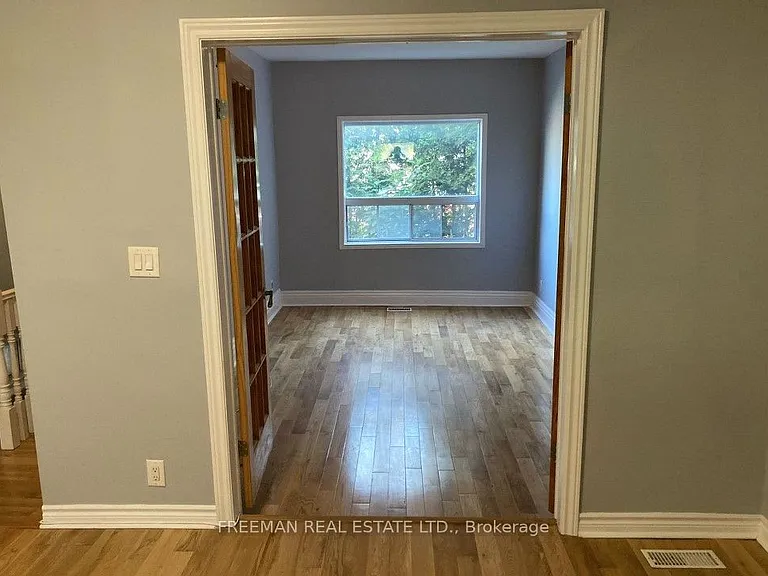 985 Dupont St #1 — Photo 5