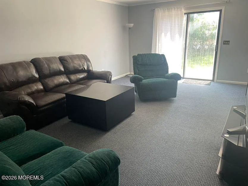 3 bed, 1784 sqft, $1,600 — Photo 4